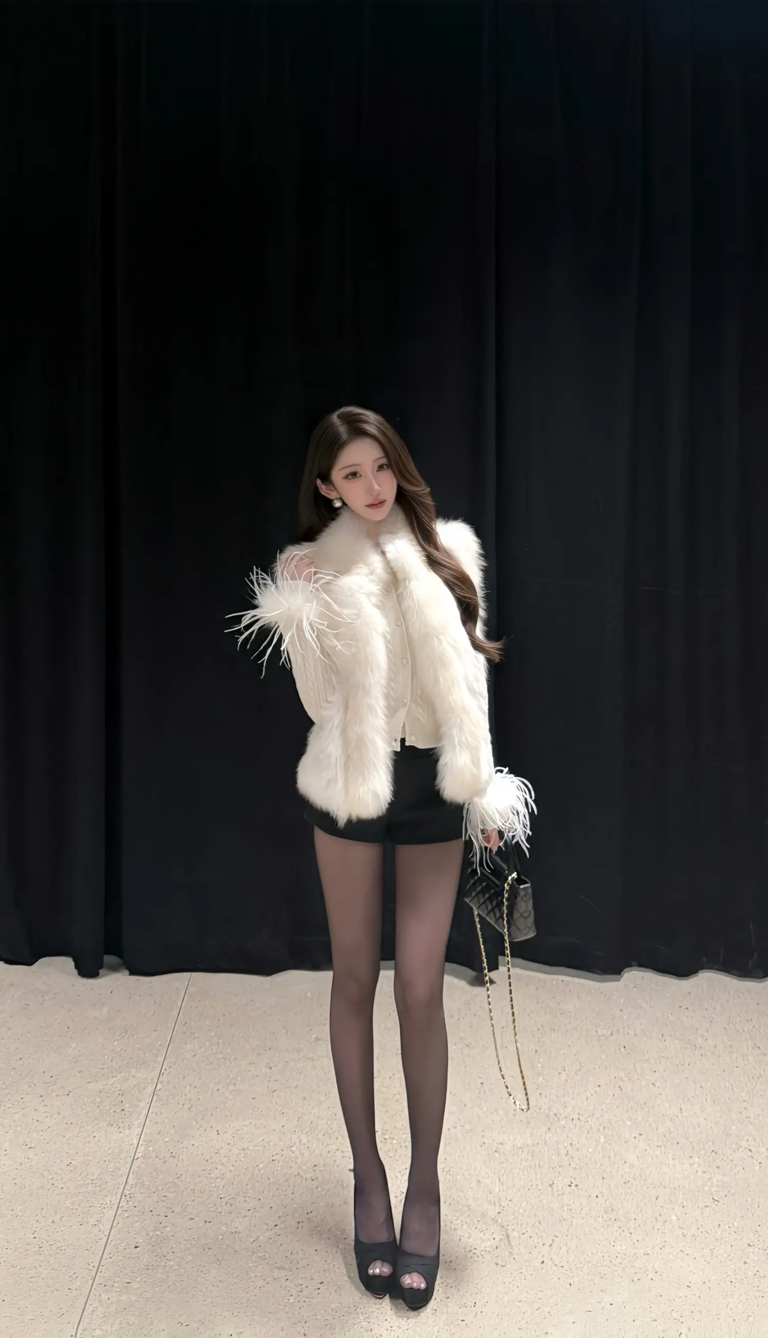 至美至疯水瓶女。