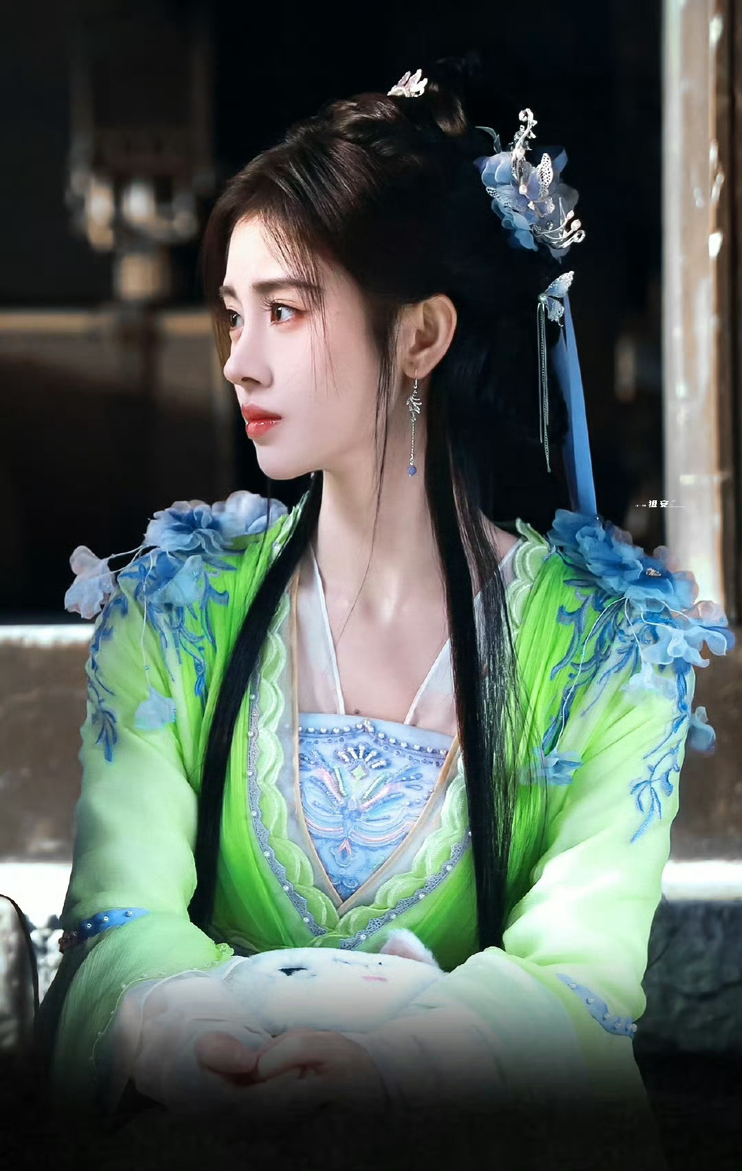 jjy鞠婧祎露芜衣jjy鞠婧祎苏绿夏悲伤锈蚀了你明媚的眸。