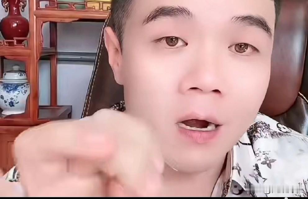 小胖说互联网有三个家族惹不起，不显山不漏水！

              第一