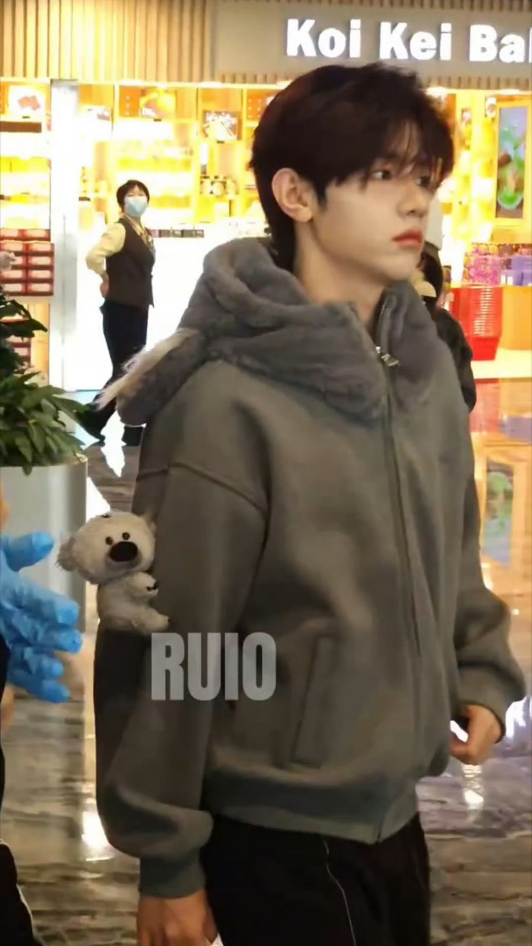 章昊澳门机场出发，懵懵的考拉宝宝🐨！！ ​​​