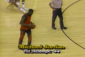 乔丹扣篮大赛合集！两届扣篮王不是盖的！