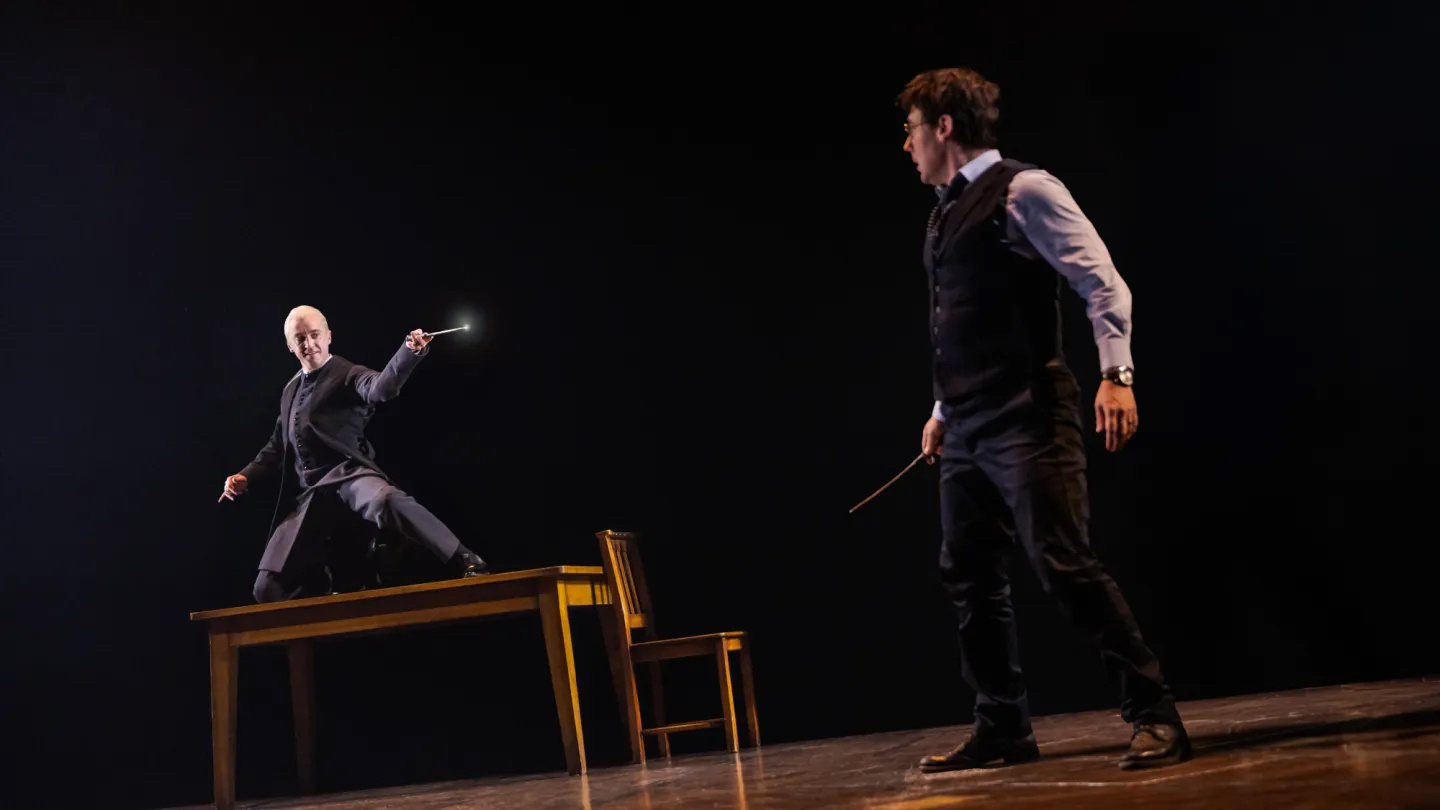 少爷亲自扛票房！汤姆·费尔顿加盟百老汇《哈利·波特与被诅咒的孩子》后，为剧组带来