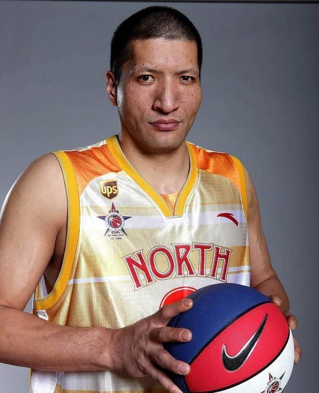 巴特尔NBA退休金正式全额发放！总薪水仅百万的边缘中锋，是如何靠着严苛工龄机制拿
