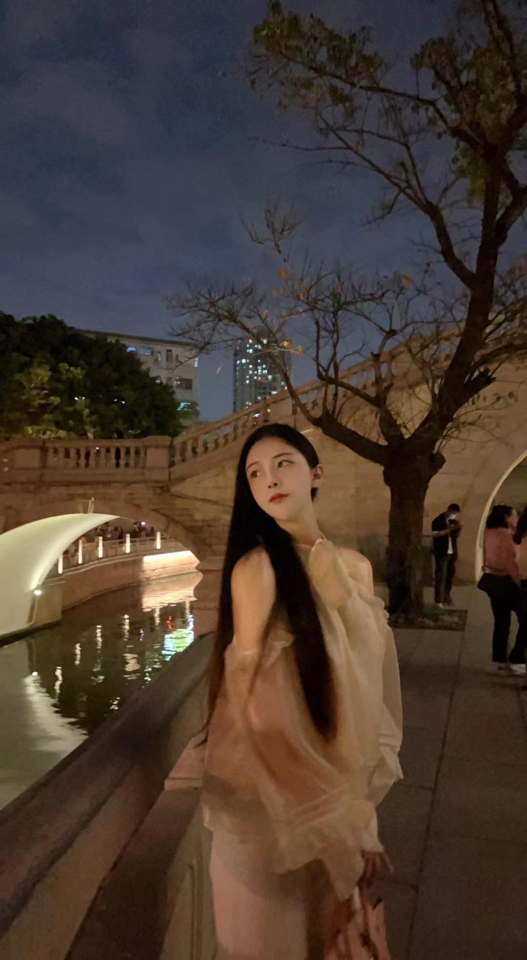 月光所致🌙 ​​​