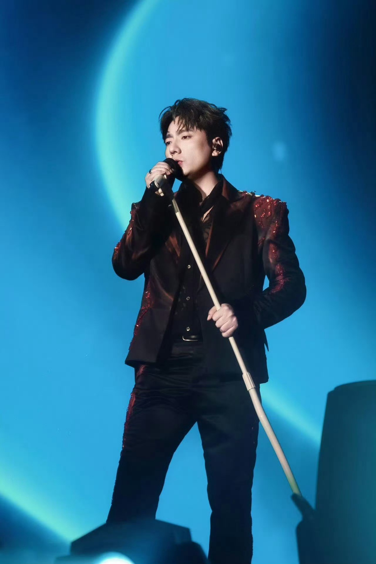 海来阿木巡演粉丝年龄跨度海来阿木受众群这么广的吗？巡演现场的观众是上到70、80