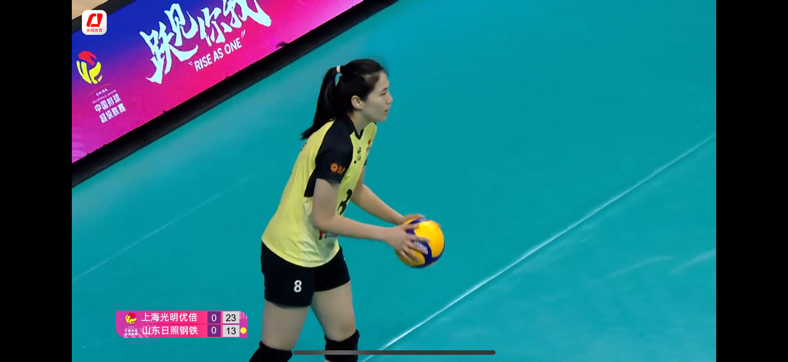 第一局上海女排25-13山东女排山东女排第一局发挥不好，在我印象就是李晨瑄得了几