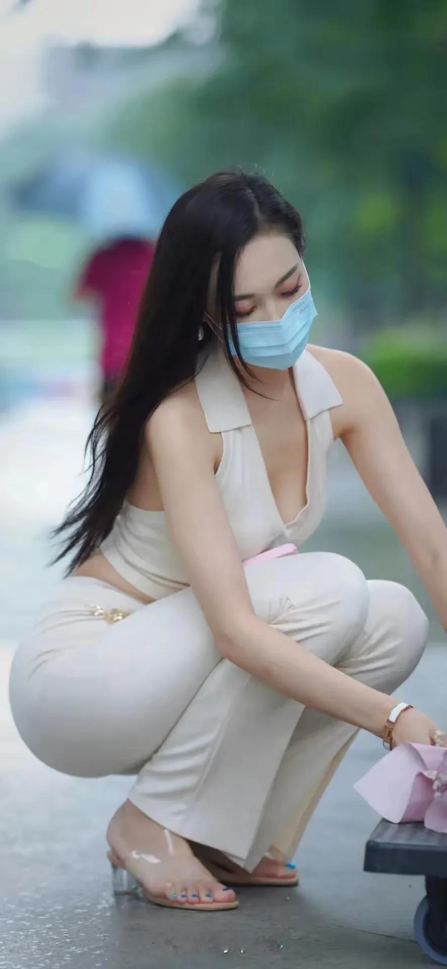 努力了，就会离目标越来越近，不努力，就只能在幻想中徘徊！