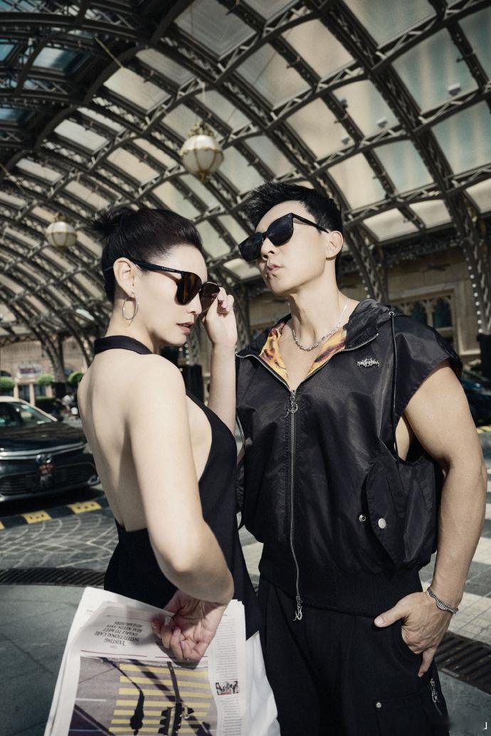 #刘畊宏王婉霏重游澳门##刘畊宏王婉霏澳门街拍#刘畊宏和王婉霏重游澳门，澳门街拍