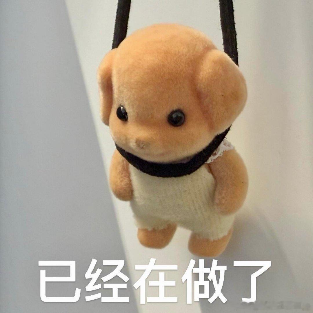 华为平板模拟唐代琵琶伴奏把对过往的怀念都寄托在旋律之中，唐琵琶的独特音色锦上添花