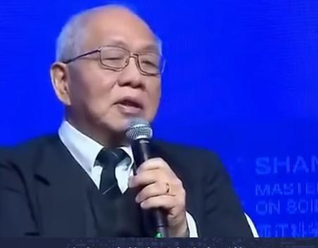“遮羞布终于被掀开！”美籍华裔数学家丘成桐曾表示：中国的数学水平比美国落后了80