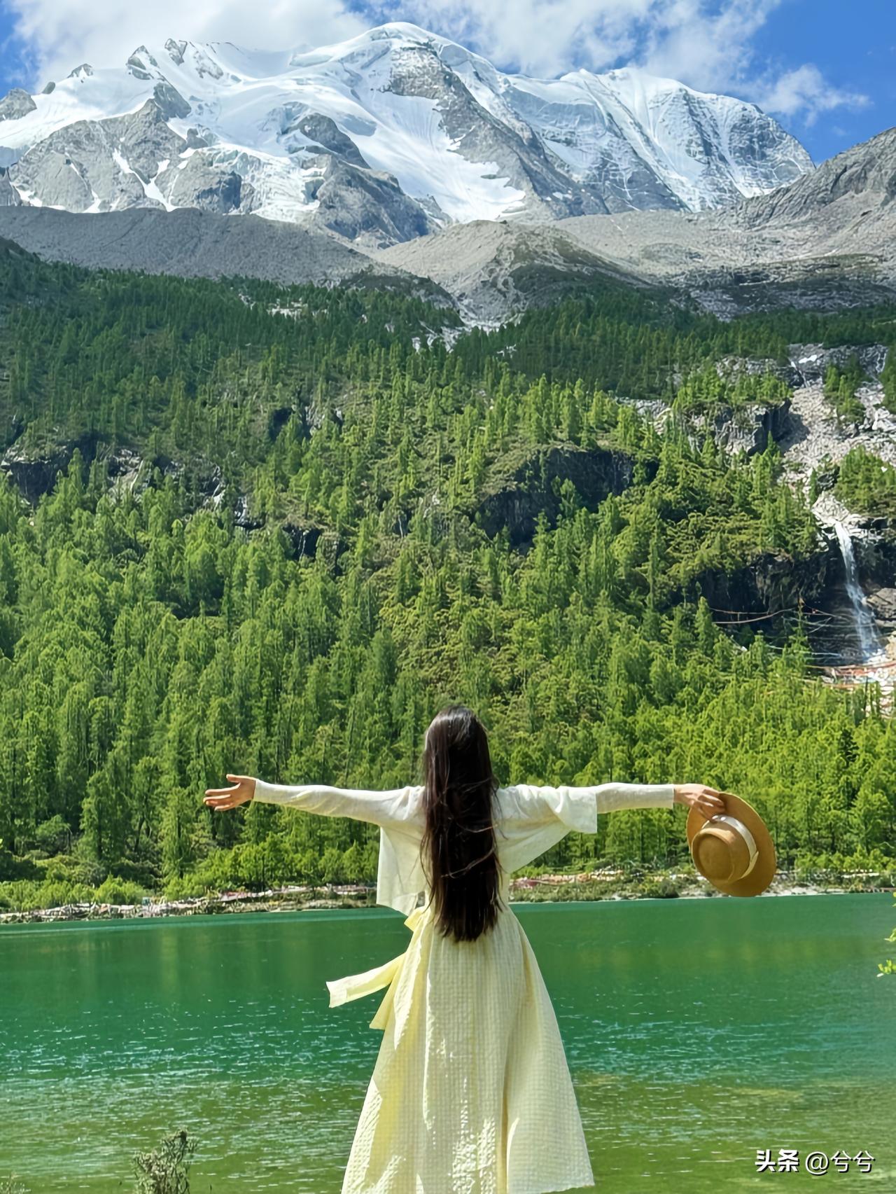 人这一辈子
有人说：
如果人生是一场修行，
那修行的是什么？
 
修一颗平常心，