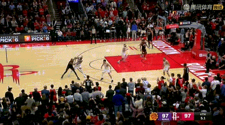 “死神归来”！三分11中1又如何？
今天火箭对阵太阳的比赛中，申京因伤缺阵，但是