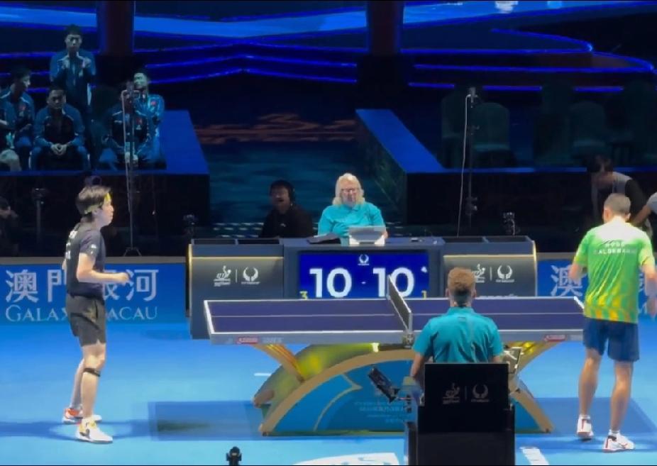 王楚钦4:1干翻雨果！一个人扛下半区，把对手直接榨成果汁！
 
家人们谁懂啊！看