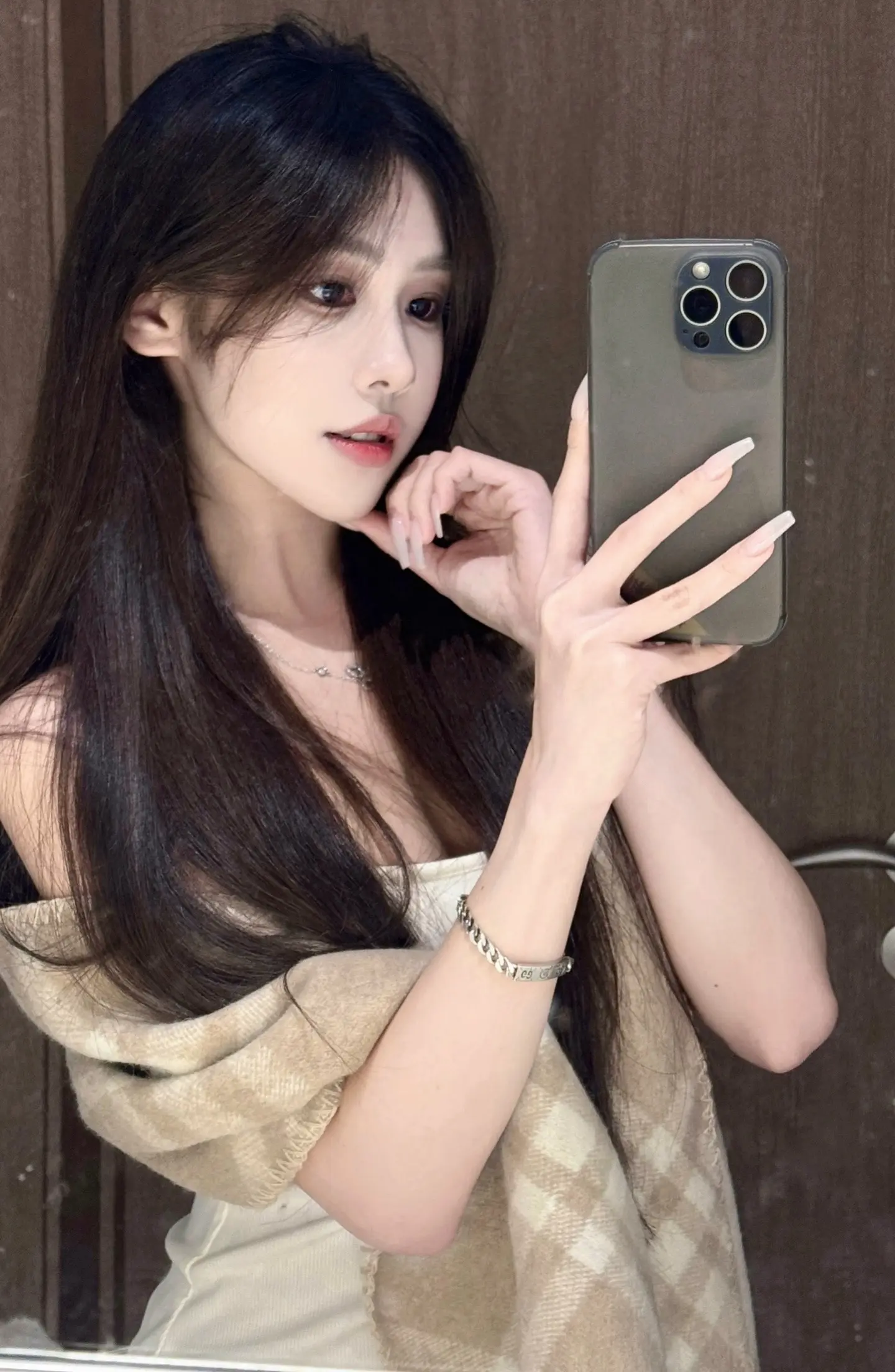 看吧，我就说了我很受欢迎的