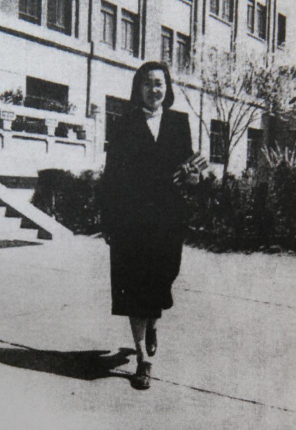 1961年，北大才女王承书抛弃丈夫和孩子，直到多年后，她顶着满头银发回到家乡，子