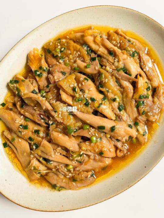 墙裂推荐这道葱油鸡‼️葱香四溢，鸡肉滑嫩！！