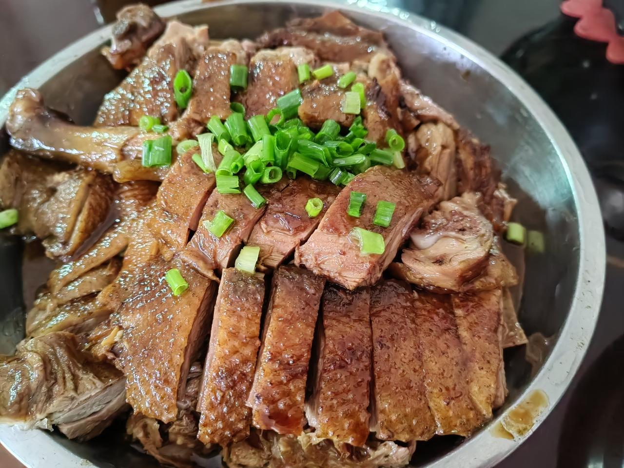 有没有和我一样的，买菜、洗菜、下锅炒，厨房乱糟糟也不管，只要最后盘子光光，我就超