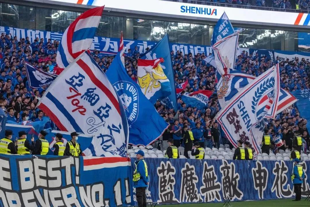 “十亚王”，这是对上海申花的调侃还是敬意？

热热闹闹、纷纷扰扰的2025中超终