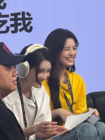 星女郎雪野新人美功夫女足扫楼原生生图直出的扫楼路透太惊艳，雪野自带清新灵动的气质