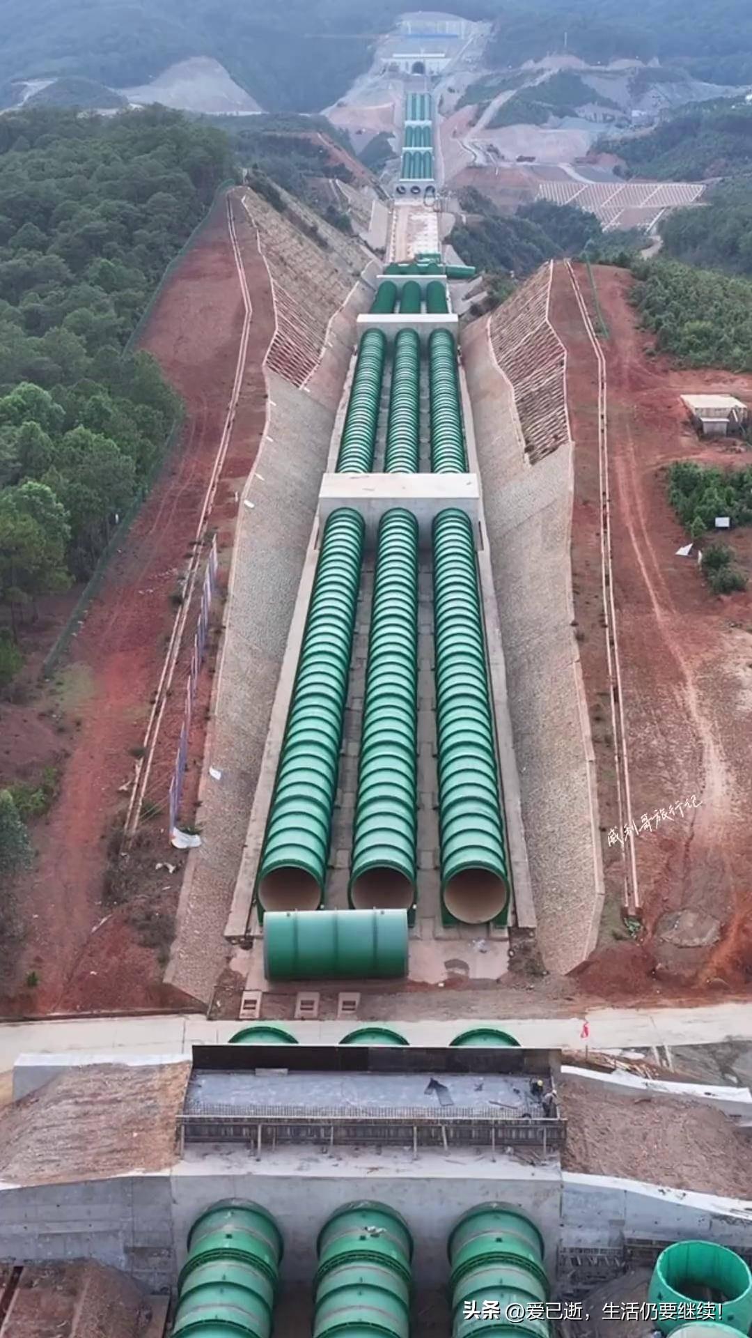 今天才知道滇中饮水工程总投资超1100多亿，长600多公里，比工程施工堪比修“长
