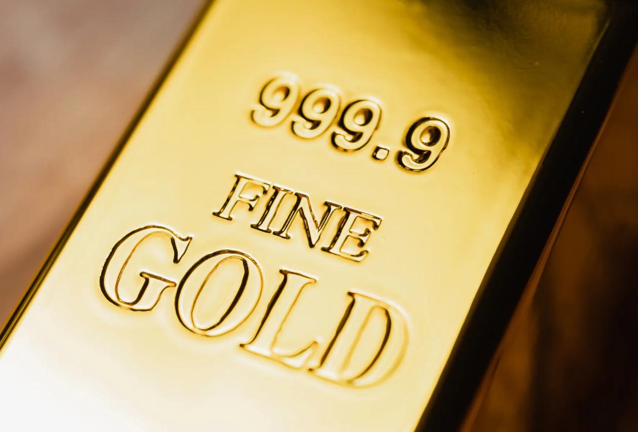 金价暴跌不是第一次，历史上至少有5次大跌，真正该记住的不是数字，是规律。1月30