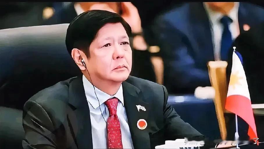 一些人打脸了！
 
中国这次雪中送炭！

强台风“凤凰”重创菲律宾，此前台风“海