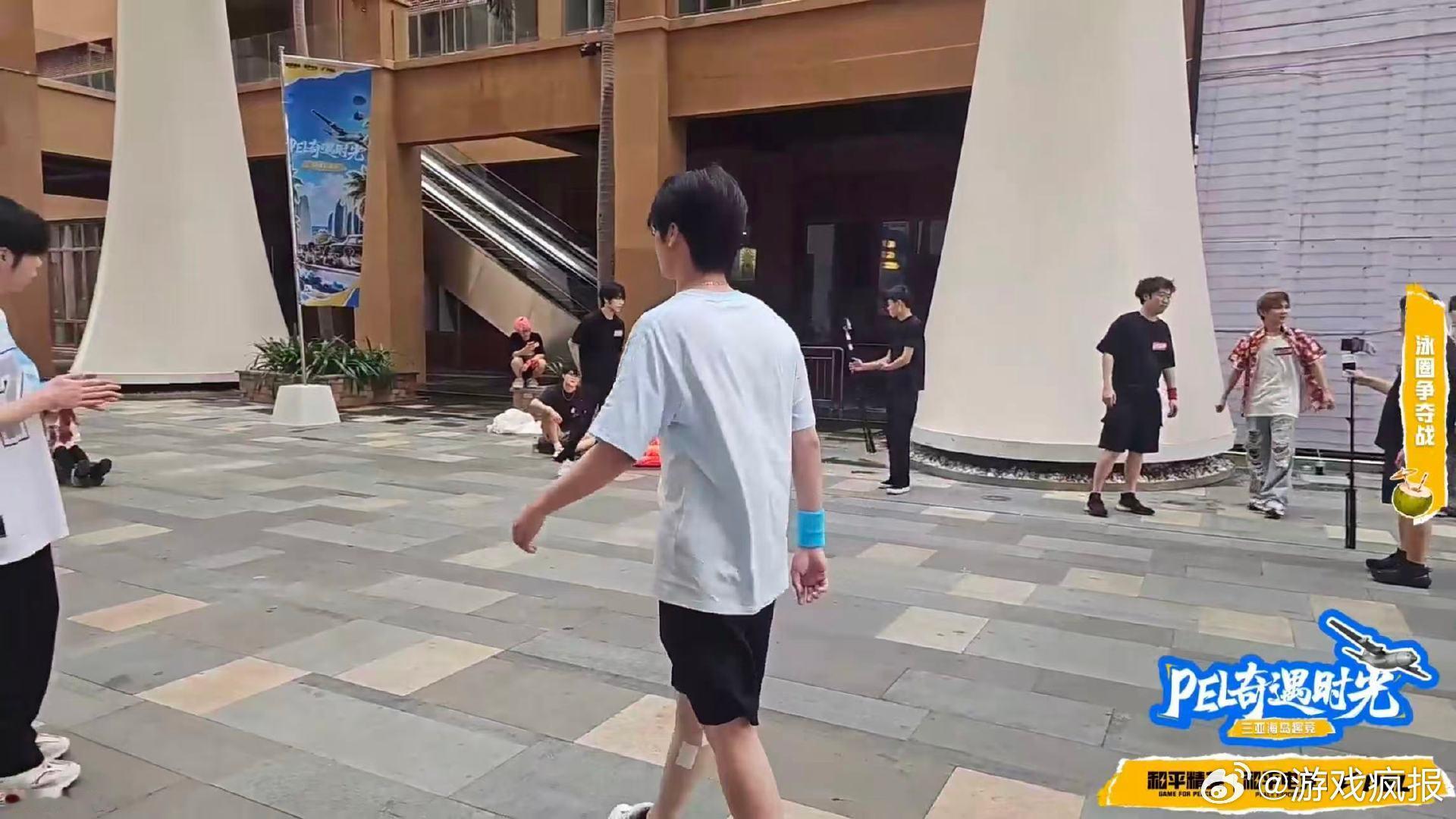 PEL奇遇时光热身赛 PEL奇遇时光四大阵营选手再次集结完毕，趣味热身赛火热进行