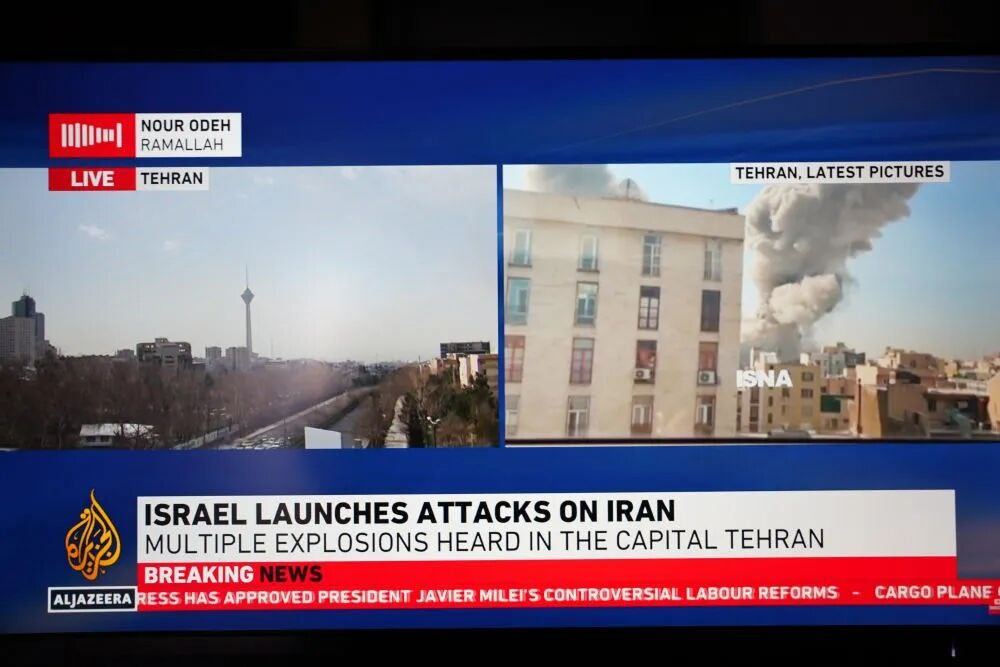 【今日伊朗，绝非昨日伊拉克：这块“硬骨头”美国怎么啃？】2月28日，以色列和美国