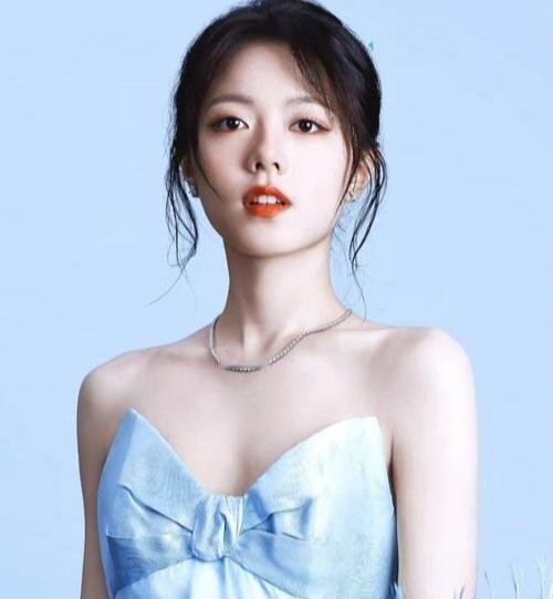 电视剧《无可替代》，将于9月28日在CCTV电视剧频道晚间10点20分播出，主演