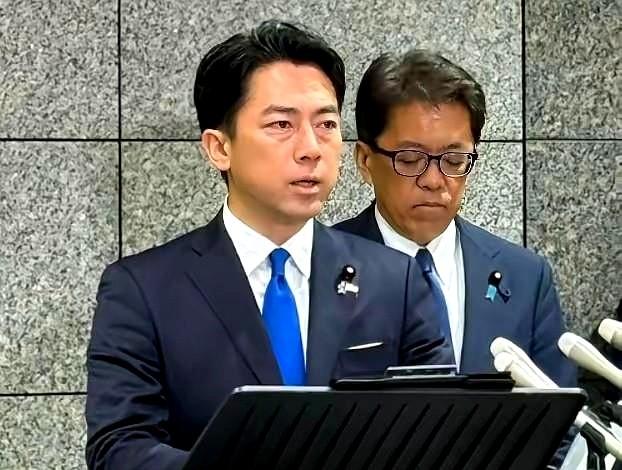 看样子这一次看样子日本的极右翼势力是压不住事态了。
可大家别光盯着战斗机和火控雷