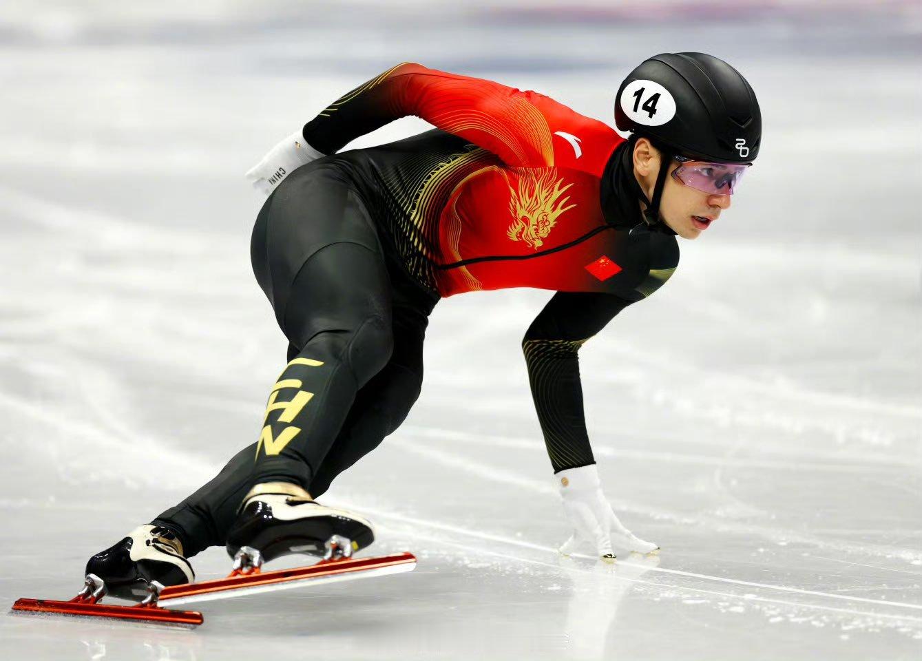 刘少昂发微博：我的第三届奥运会。我以奥运冠军的身份来到这里，也以奥运冠军的身份离