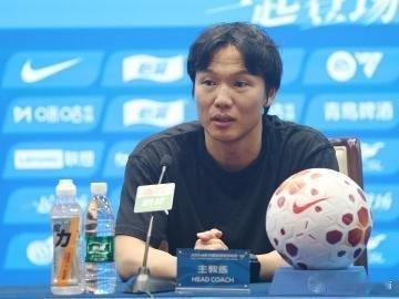 懂球帝 2026中超第13轮前瞻丨武汉三镇队召开赛前新闻发布会   2026中超