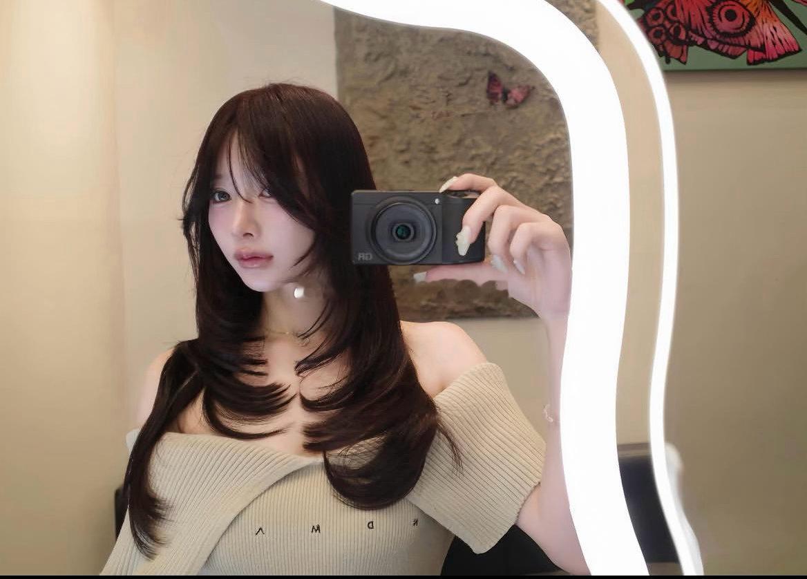 一字领超美的 