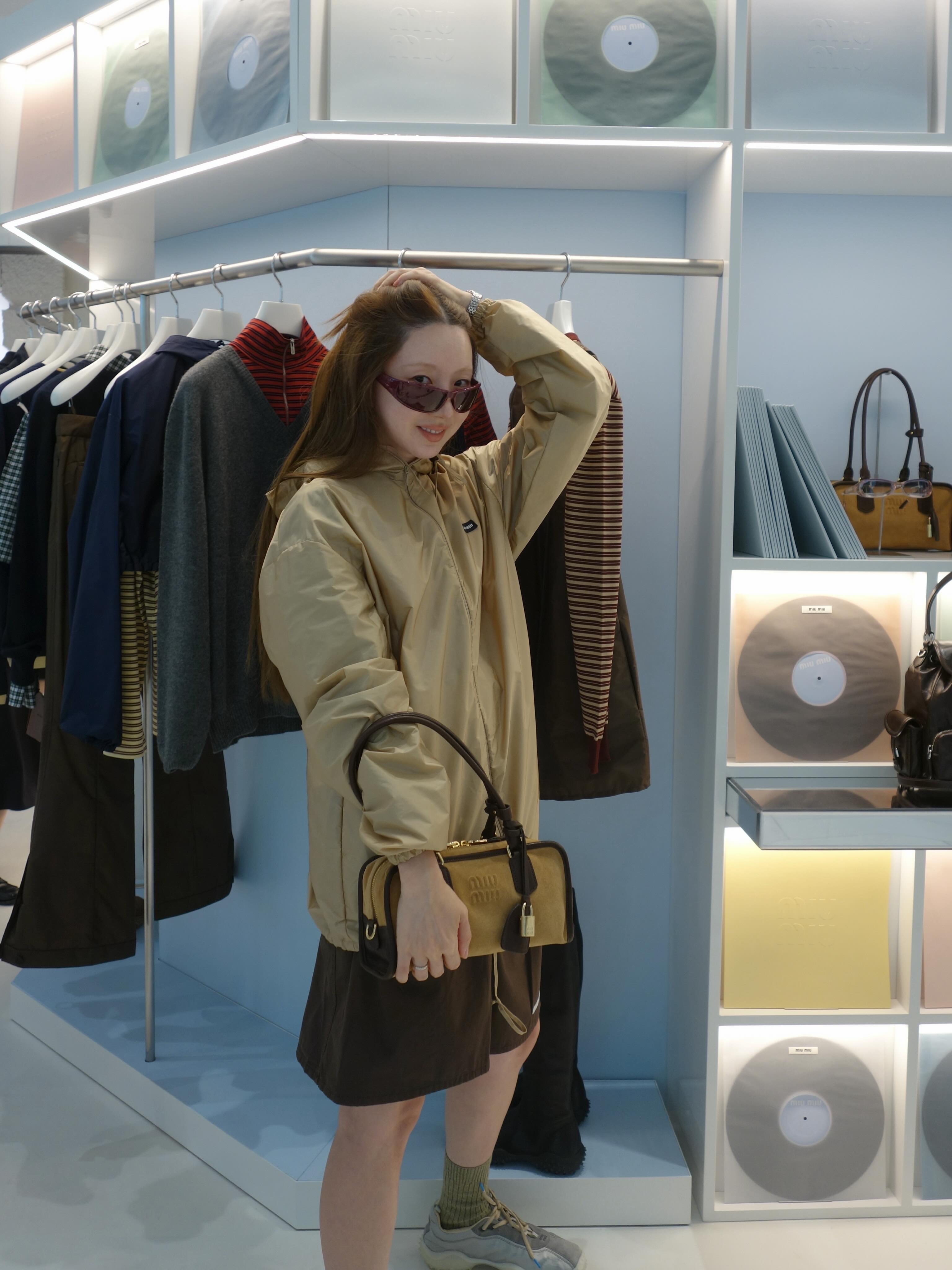 onnuk更新miumiu新品 