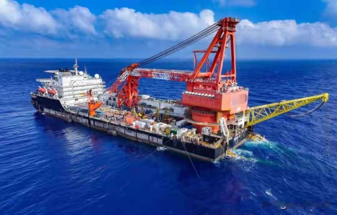 日本这下可真是措手不及！新年刚开始，中国在东海的油气田开采船就行动起来，要开采新