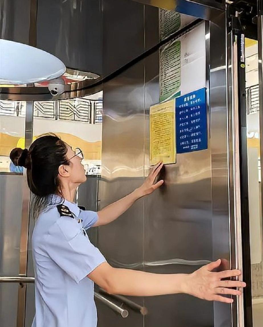 物业费为何屡屡断缴？杭州一万人小区陷入“服务差-不缴费-服务更差”的恶性循环
随