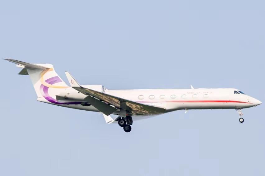 一个北京首都平静下午民航客机 埃塞俄比亚航空 低空飞行 飞机飞过天空