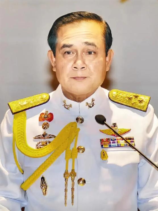 泰国代总理宣布

8月5日，泰国代理总理普坦下令相关部门起草法律文件，将就柬埔寨