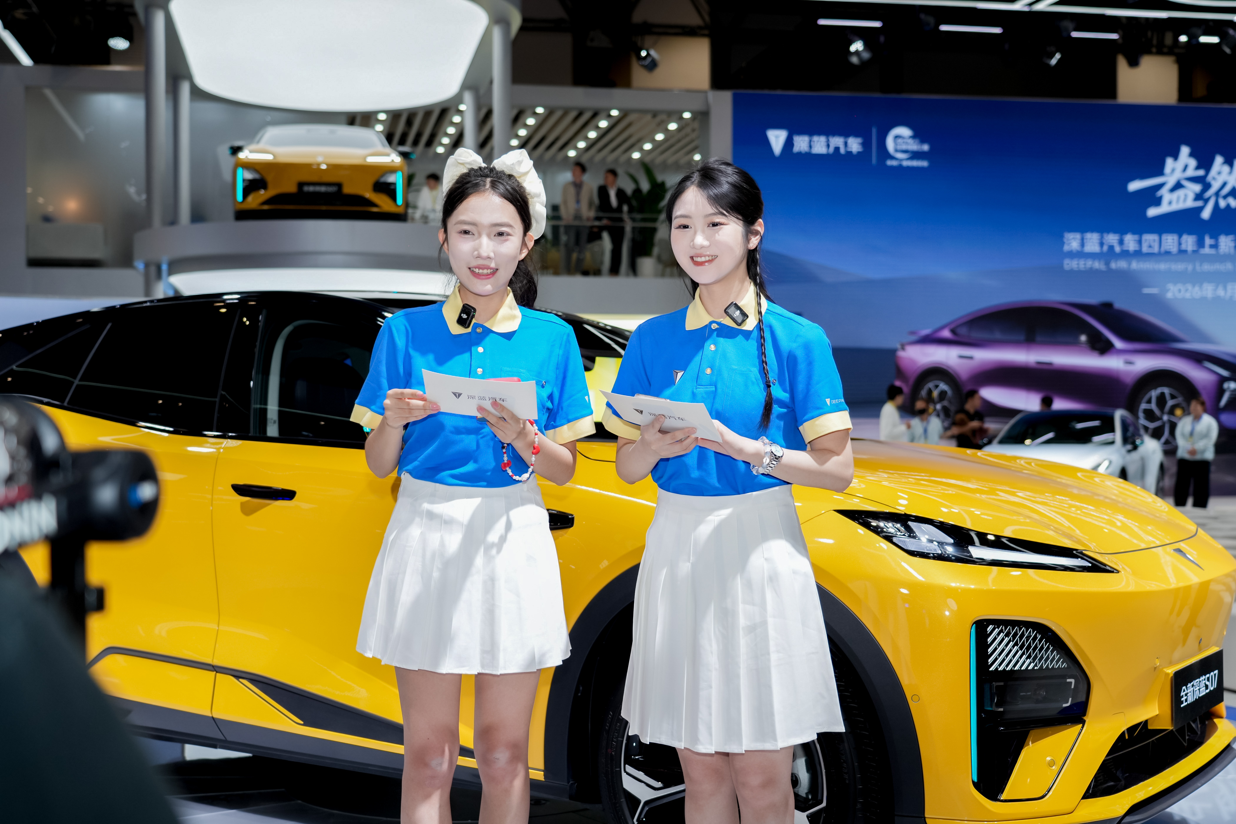 北京车展探馆实拍深蓝展台速来围观！全新深蓝S07华为乾崑激光版，把30万级的高阶