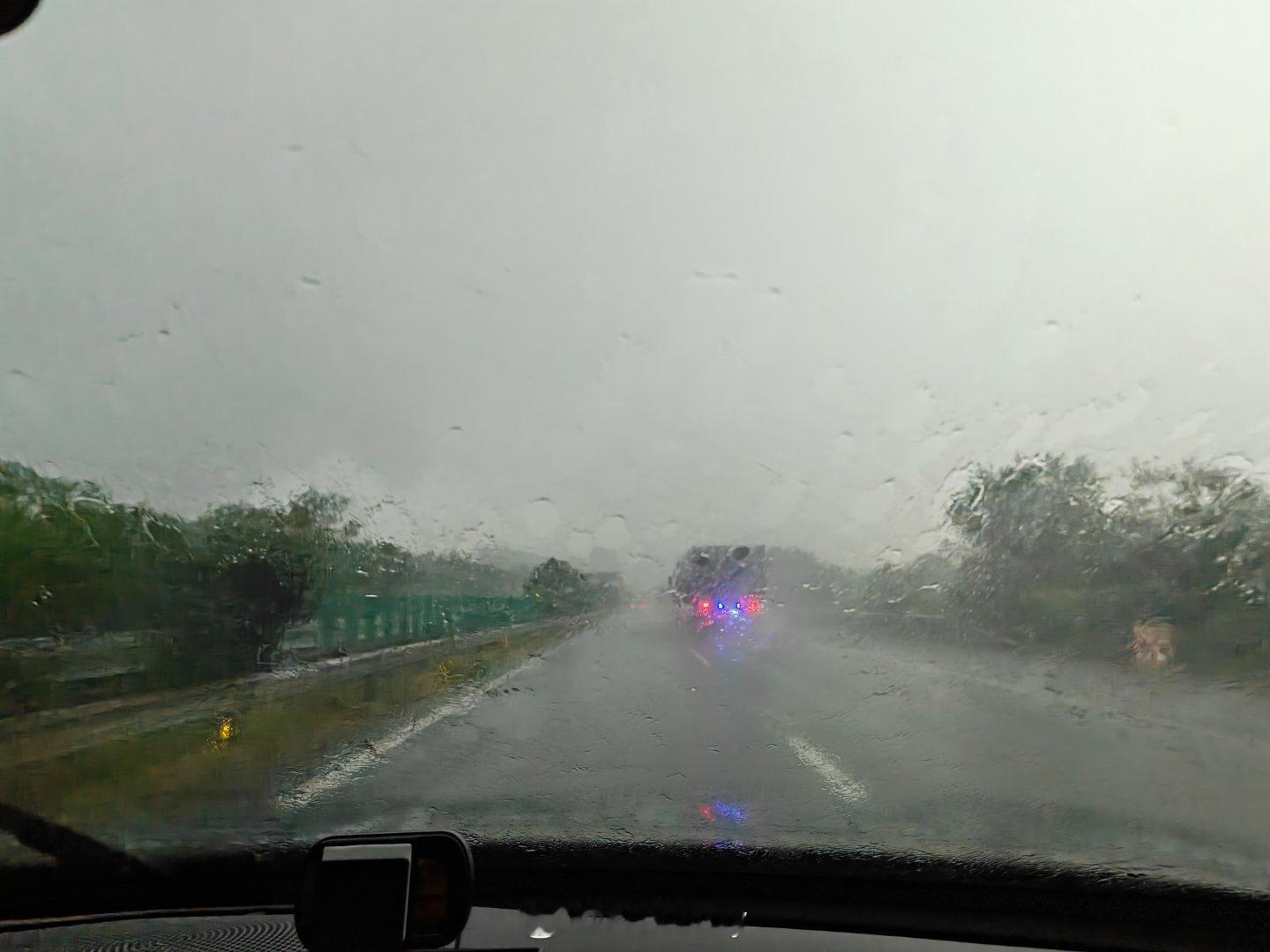 来到天津卫，嘛也看不见🌧️ ​​​