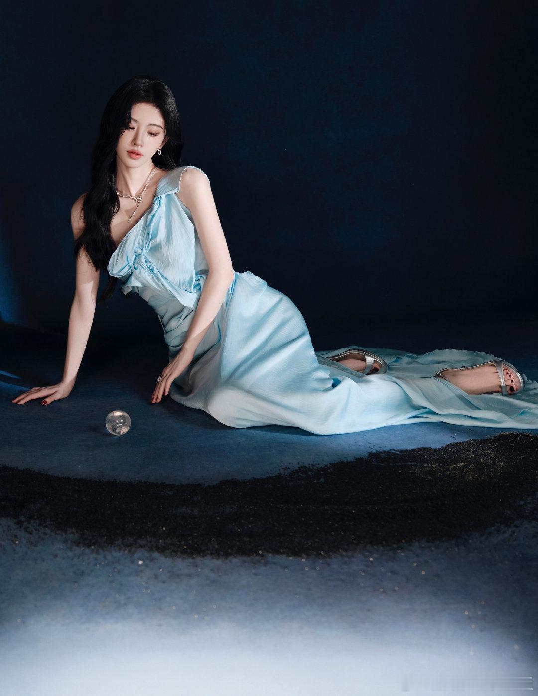 jjy鞠婧祎露芜衣 jjy鞠婧祎姜黎非你的存在 治愈我