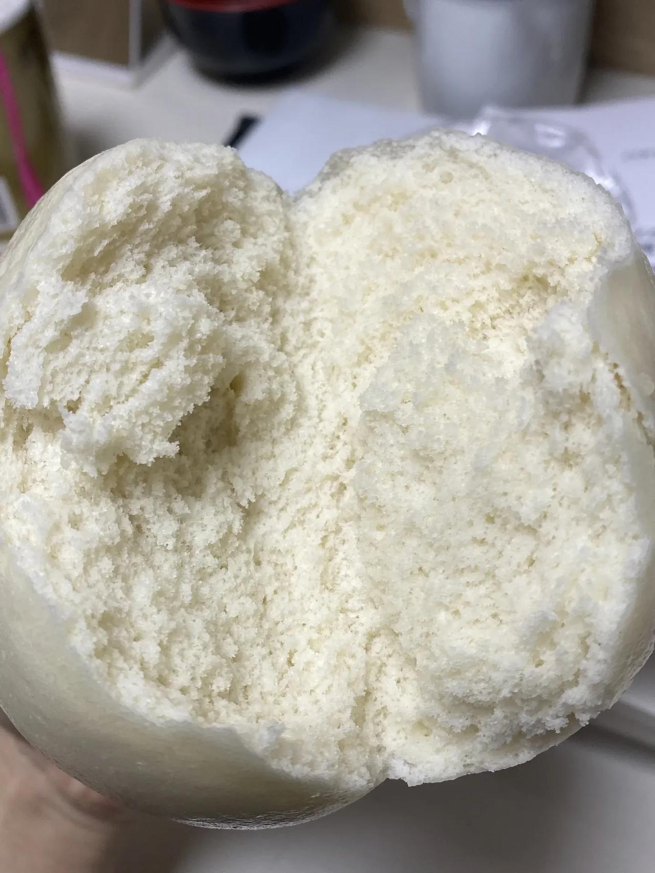 终于知道外面的馒头为什么又软又香！蒸馒头小技巧

许多人在家蒸馒头时，面团往往无