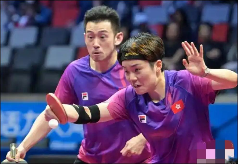 中国香港队变阵8比7爆冷击败法国队。
第一盘：陈颢桦/朱成竹 2-1大布/帕瓦德