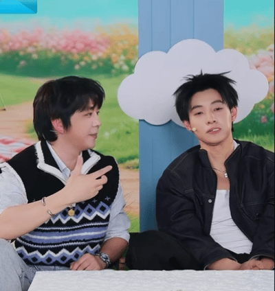 马小宇重现昆泰出圈大佬步快给马小宇切到霸总频道救命！马小宇这波杀疯了！神还原昆泰