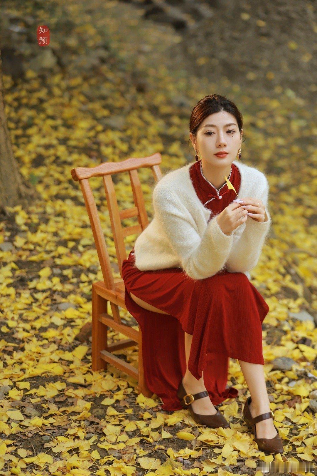 #重庆约拍[超话]##重庆约拍啦[超话]##重庆约片啦[超话]#秋时🍂摄影：​