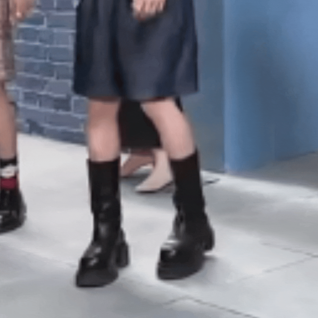 想看过膝靴 