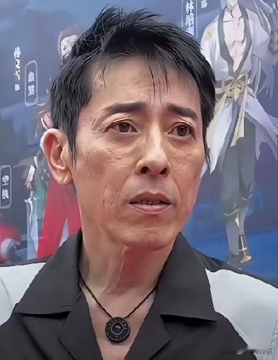 明星为了身材为了上镜能瘦一点，常年吃素不沾荤腥，对自己也够狠的。年轻的时候有活力
