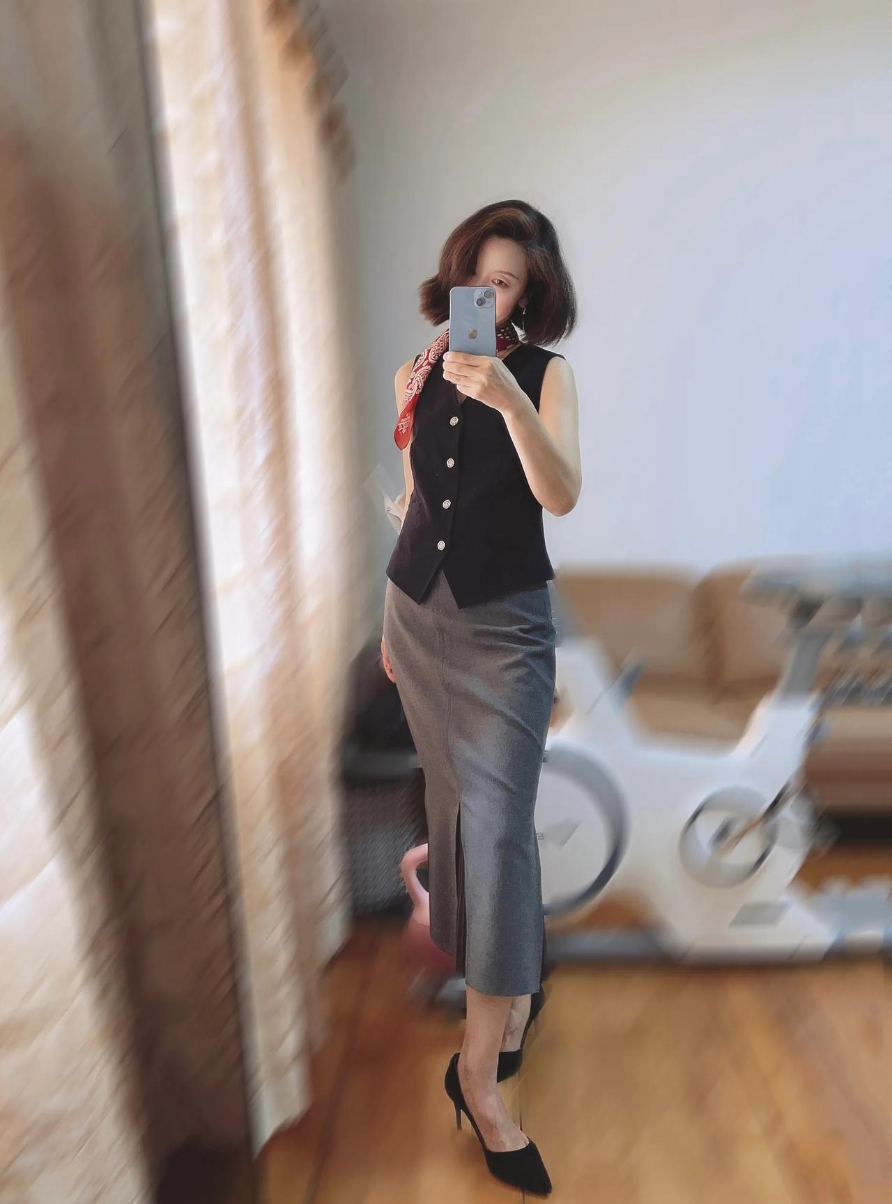 活得透彻，就会自愿缄默。

能持欣赏尊重慈悲之心看待万物，也能全然欣赏容纳自我。