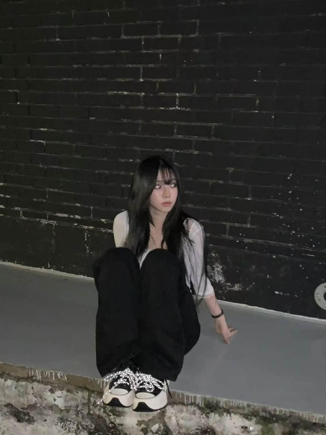 柳智敏脸和手机屏幕一样大 标准版iPhone多大我清楚得很，她脸居然就那么大，难