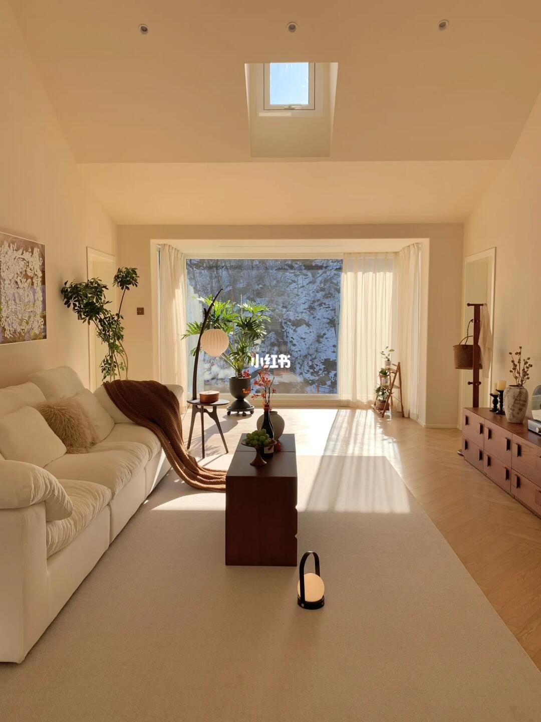 没听劝，把新家发了个朋友圈